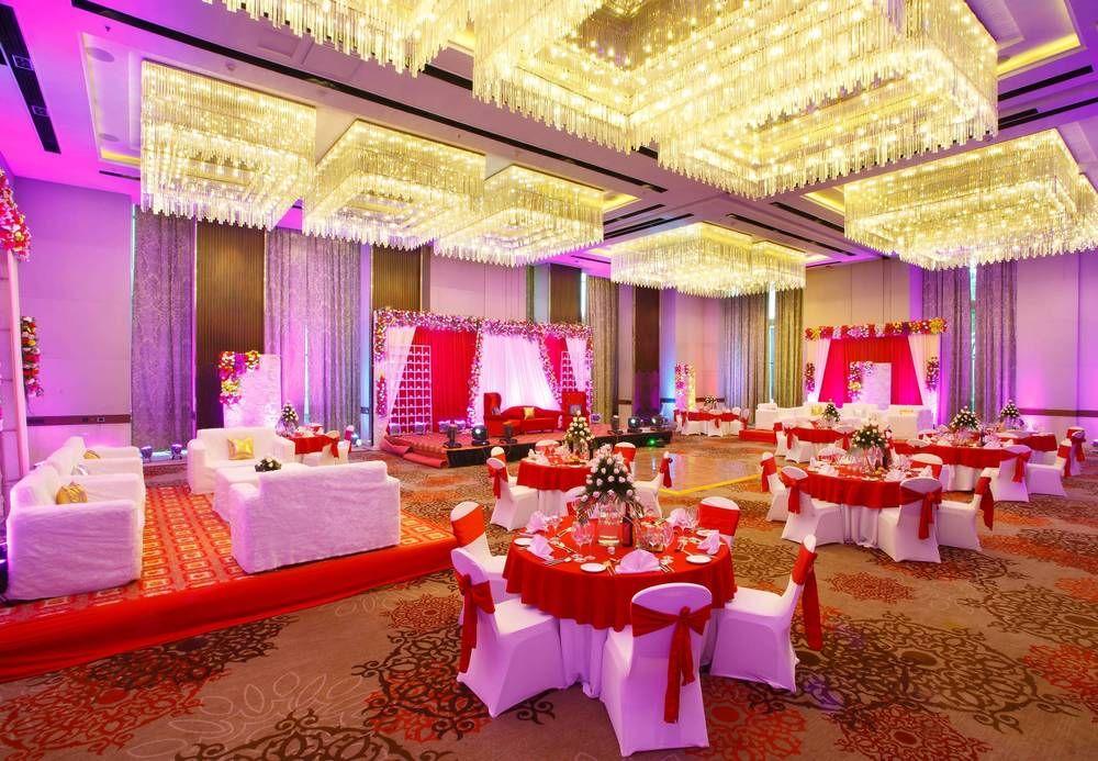 阿格拉万怡酒店 外观 照片 A wedding reception at a hotel in India